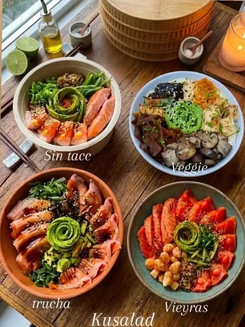 Sashimi y rolls con salmón ahumado, palta y algas